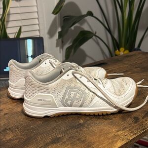 Born Primitive Off-White Training Sneakers